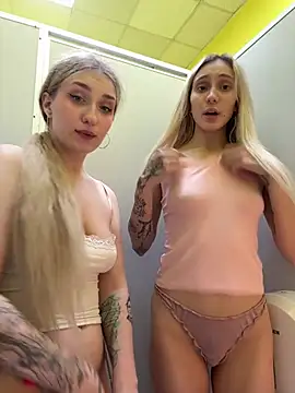 LollyPollly live XXX chat
