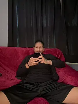iktzx Chat XXX in diretta