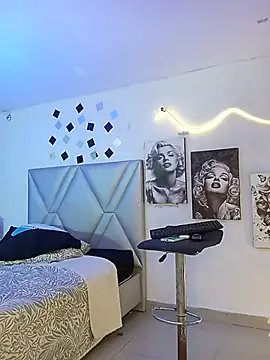 XXX chat uživo modela sexyzoe_69