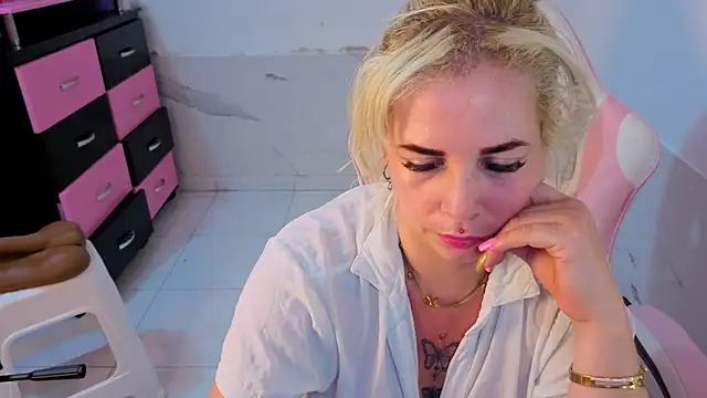 Czat XXX na żywo – HannaBrave