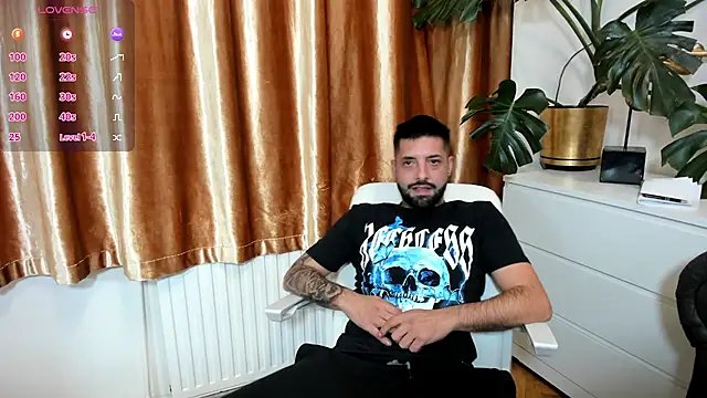دردشة TommyDum الجنسية المباشرة