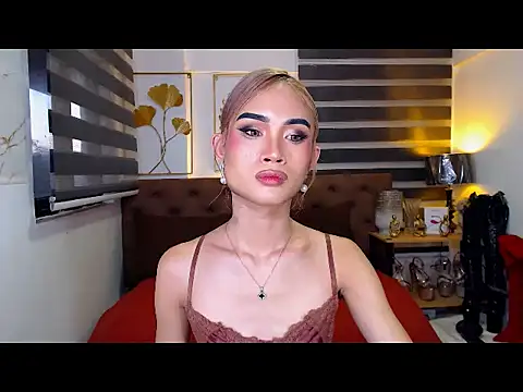 JuicyCockThea: онлайн-секс-чат