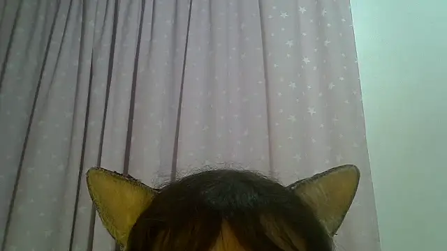 SkinnyKitten – Naživo XXX chat