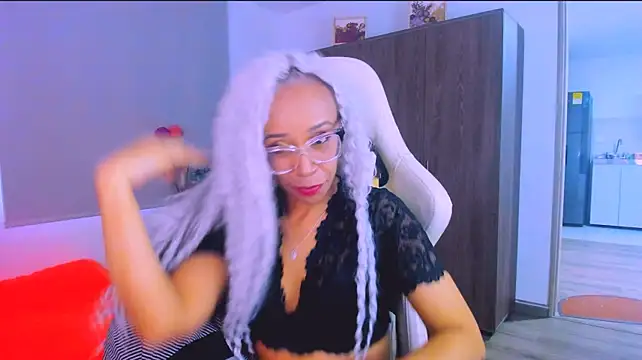 XXX chat uživo modela ScarlettMalbec