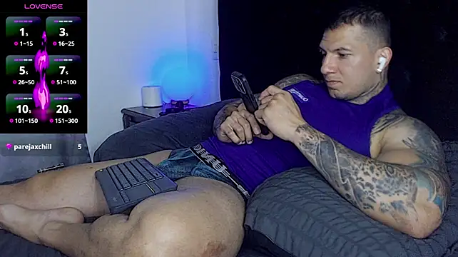 Chat +18 de Shane_Clay ao vivo