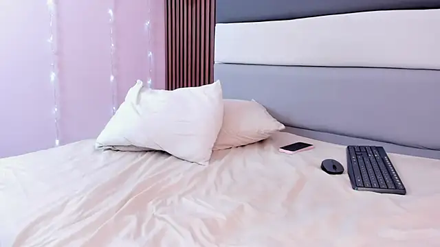 MEREDITHBENSON Live XXX-Chat