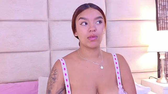 GabyMoreau – Live XXX-chat