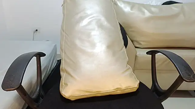 pecsblack888 Chat XXX live
