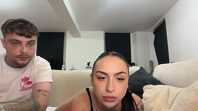 Lefire56 élő XXX-chatje