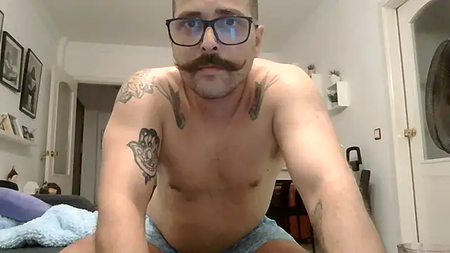 yanick931's Live XXX Chat