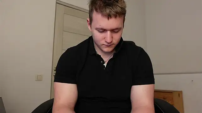 Živý XXX chat Richard_Dullas