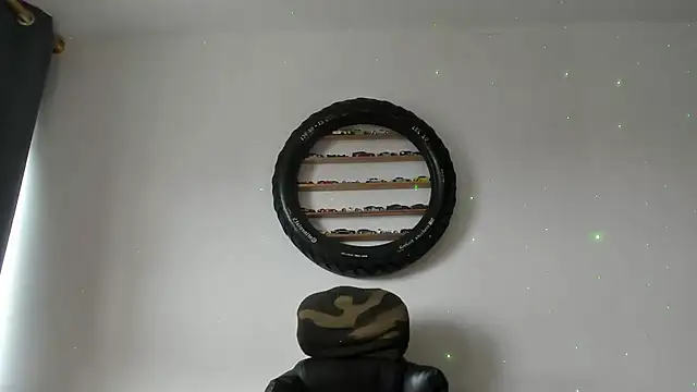 Enzo_Vega 即時 XXX 聊天