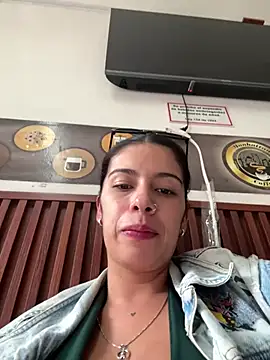 Nathaly_12 – Live XXX-chat