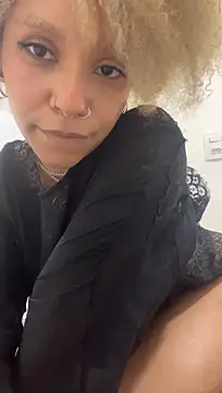 Chat XXX ao vivo de lillith_bloomy