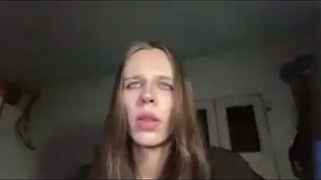 HotFemBooy Adlı Modelin Canlı XXX Sohbeti