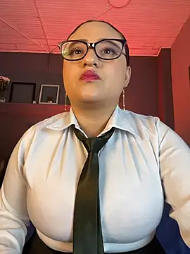 LuisAny XXX чат на живо