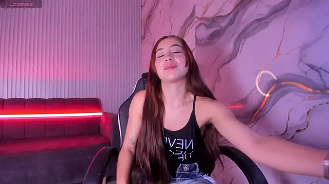 Chatroom XXX en direct de DulcePrince_