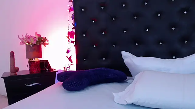Chatroom XXX en direct de biancadollx