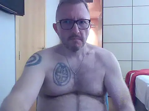 Excalibur82 live XXX chat
