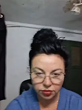 دردشة MiLeddi الجنسية المباشرة