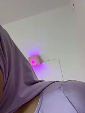Malika_Noor Chat XXX in diretta