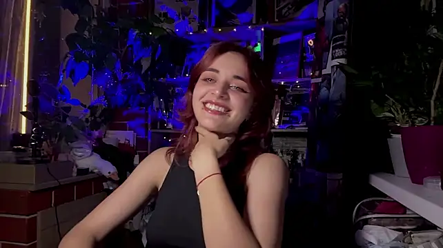 Leona_VS Adlı Modelin Canlı XXX Sohbeti