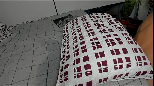 Chat +18 de TatianaRico ao vivo