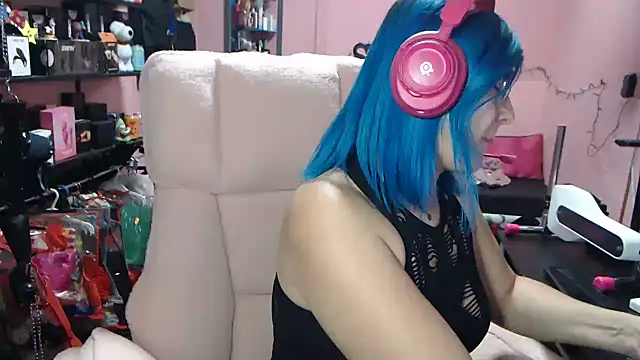 sukii93 Adlı Modelin Canlı XXX Sohbeti