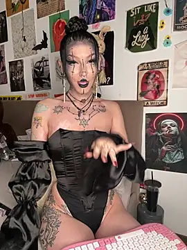 Chat +18 de MoonAgnes ao vivo