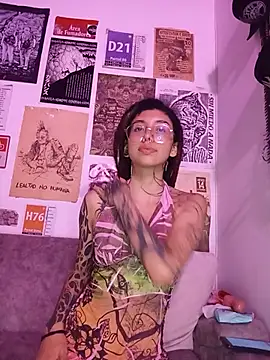 XXX chat uživo modela Kaoz_69
