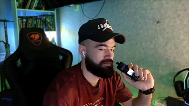 _Serious_Man Live XXX-Chat