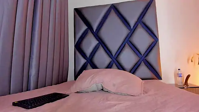 Bby-pinkn Live XXX chat