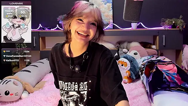 RoxyLienw Chat XXX in diretta