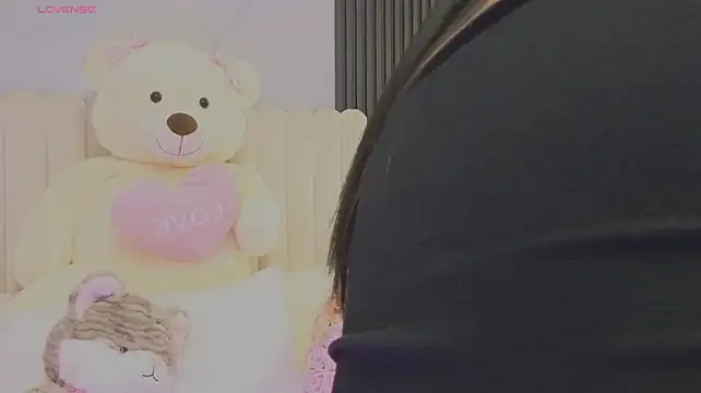 Chat XXX ao vivo de Madiee_Rhea