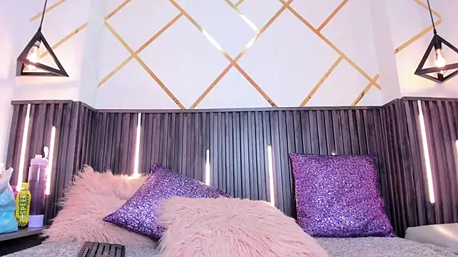 MeganNightt – Naživo XXX chat