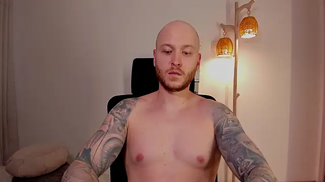 AdamMeyer_10 Chat XXX live
