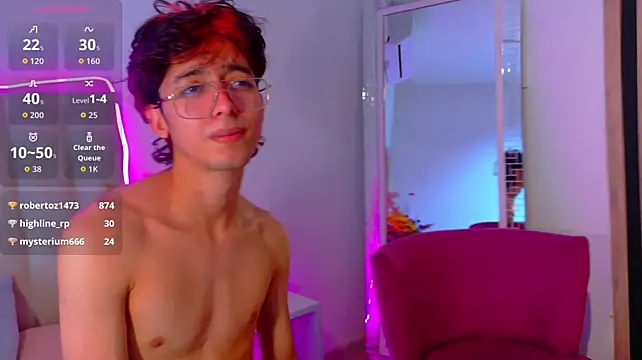 Twink_Sebas7 即時 XXX 聊天