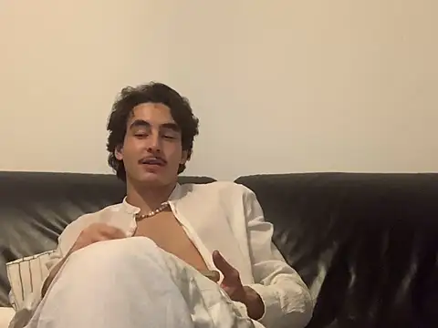 Arthurcamforn Live XXX chat