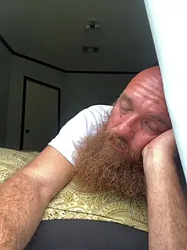 Pokazy przed kamerką – 32XRedBeard