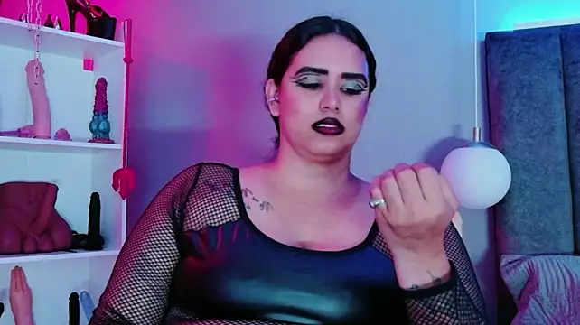 MariaGaitan XXX чат на живо