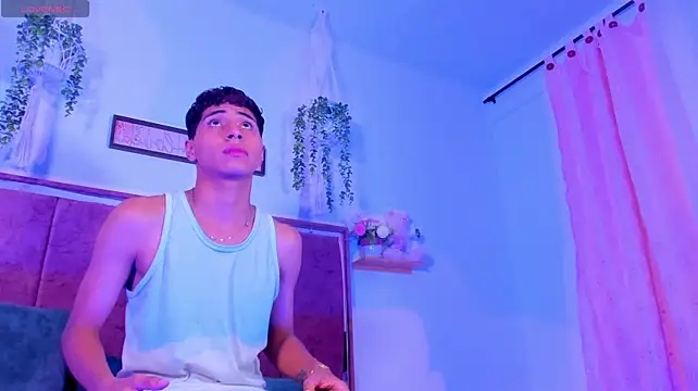 XXX chat uživo modela Steven_Graham