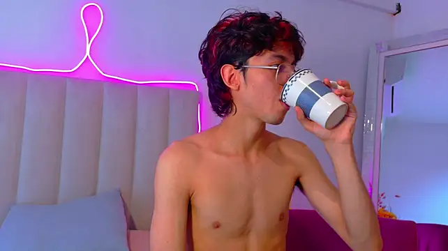 Twink_Sebas7 라이브 XXX 채팅