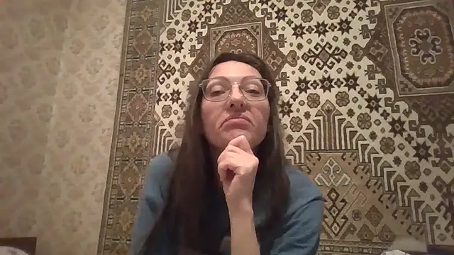 FayInessaKiss Live XXX-chat