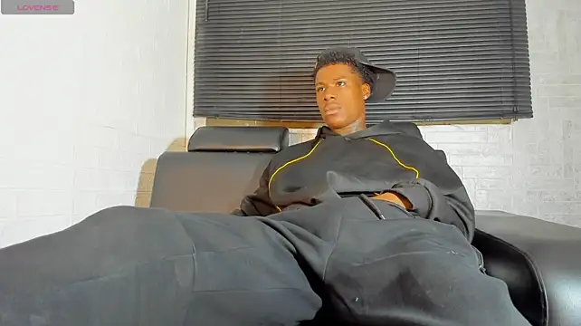 toower_ XXX чат на живо