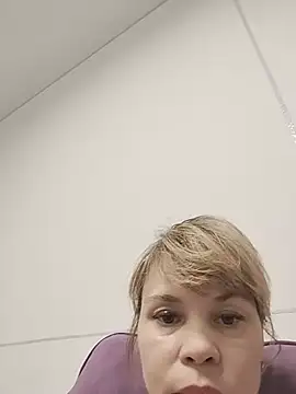 MaryPele's Live XXX Chat