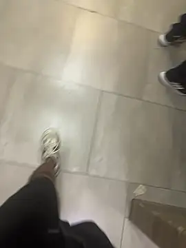 הופעת וובקאם של Leon__Hart_