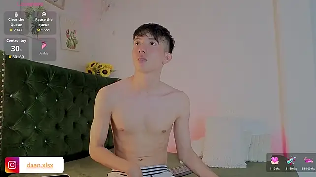 Adriann_voss 现场XXX聊天