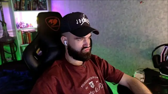 Chat +18 de _Serious_Man ao vivo