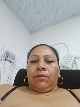 Dirty_Foxx5 Live XXX-Chat