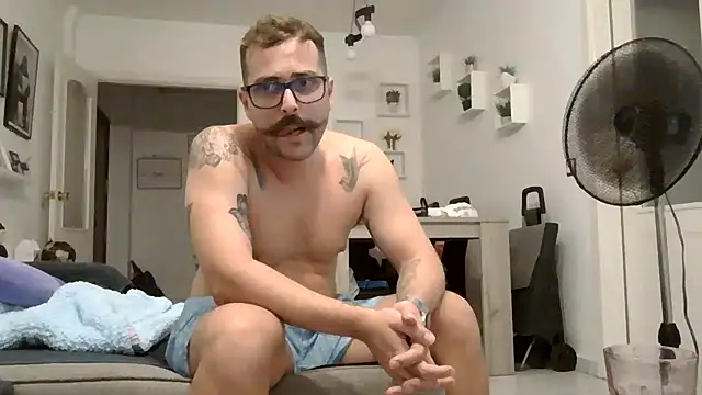 yanick931 Live XXX-chat